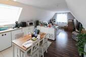 Küche-Wohnzimmer - Etagenwohnung mit 64,00 m² in Böblingen zum Kaufen