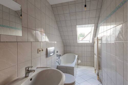Badezimmer untere Ebene - 