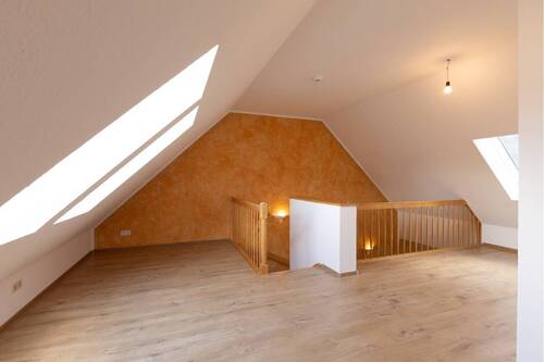 Zimmer obere Ebene - 