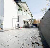 Wohn- und Gewerbekomplex mit zwei Werkstätten, Lager- Büroflächen und zwei separaten Wohneinheiten - Bobingen