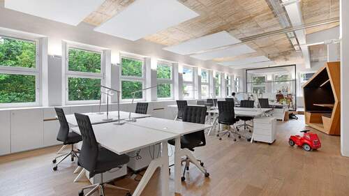 Bürofläche / Schreibtischplätze - Büro zur Miete in München