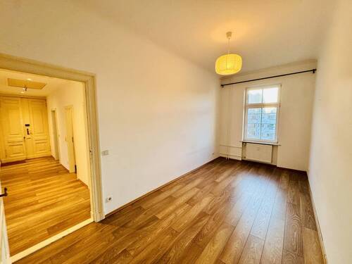 Zimmer 3 - 