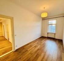 Wohnen mit Altbaucharme - Bezugsfreie Stuckwohnung am beliebten Dürerplatz - Berlin Schöneberg