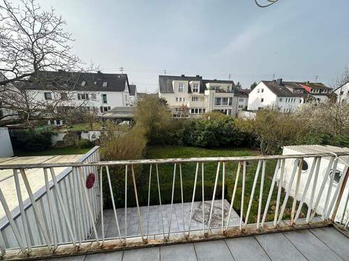 Blick Balkon in den Garten - 