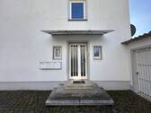 Eingangsbereich - Doppelhaushälfte mit 160,00 m&sup2; in Saarlouis zum Kaufen