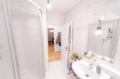 Badezimmer 2 - 3 Zimmer Etagenwohnung in Lübeck