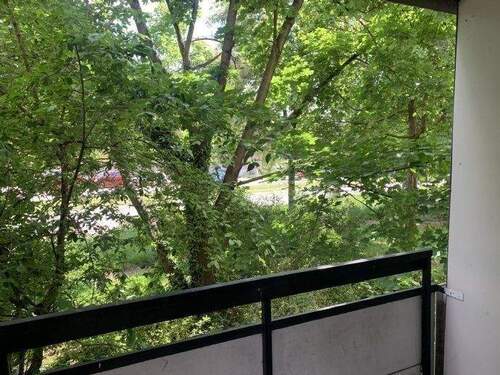 Balkon - Etagenwohnung mit 28,00 m² in Nürnberg zur Miete