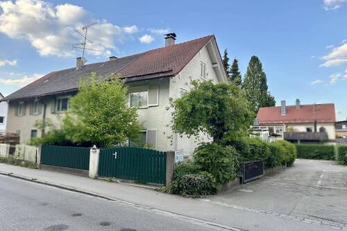 Ansicht - Reiheneckhaus in Landsberg-Ost - 275.000,00 EUR Kaufpreis, ca.  95,00 m² Wohnfläche