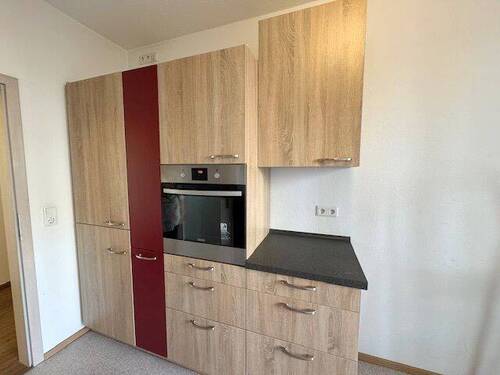 Moderne Einbauküche - 3 Zimmer Etagenwohnung zur Miete in Nürnberg