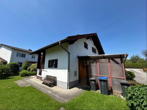 Rückseite - Mehrfamilienhaus, Wohnhaus mit 108,00 m&sup2; in Raubling zum Kaufen