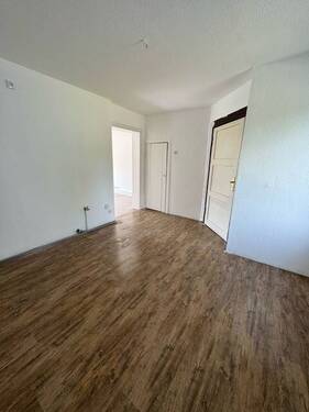 3.jpg - 4 Zimmer Mehrfamilienhaus, Wohnhaus in Tauche