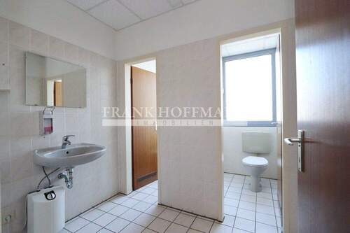 M2078 1.OG Sanitär 1 - 