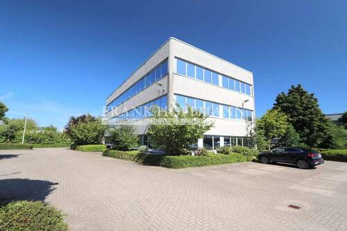 M2078 Gebäudeansicht 2 - Büro in Henstedt-Ulzburg