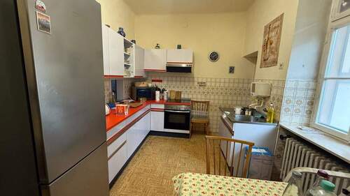 Küche mit Vorratsraum - 6 Zimmer Doppelhaushälfte in Mettlach