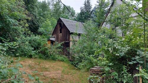 Schuppen hinter dem Haus - 