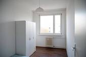 Schlafzimmer mit Morgensonne - 
