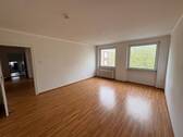 Wohnzimmer - ## 3 Zi., EBK, auch Marine , BW, WG´s, StellplatzKeller möglich ##