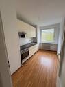 Einbauküche - 3 Zimmer Etagenwohnung zur Miete in Wilhelmshaven