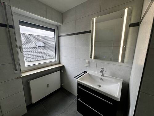 Bad mit Tageslichtfenster - 