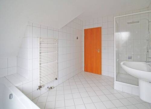 Badezimmer im Obergeschoss - 