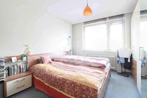 Schlafzimmer - Etagenwohnung mit 76,10 m&sup2; in Hamburg zum Kaufen