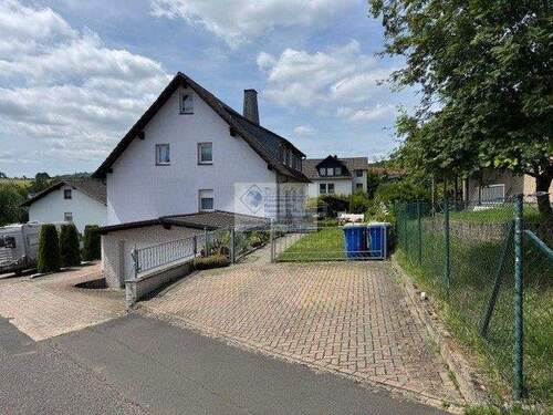 IMG_3289 - Rentabeles 3 Fam-Haus mit Doppelgarage