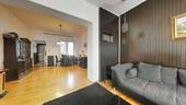 Wohnzimmer - 8 Zimmer Reihenmittelhaus zum Kaufen in Mönchengladbach