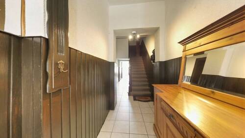 Hausflur - Reihenmittelhaus mit 181,00 m&sup2; in Mönchengladbach zum Kaufen