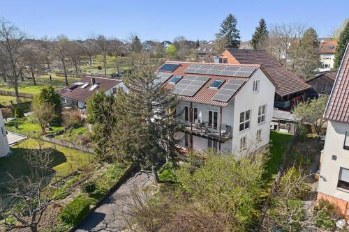 Vogelperspektive - Zweifamilienhaus in Kleinsachsenheim