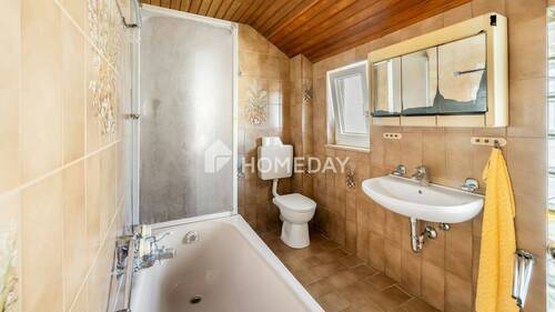 1. OG Badezimmer 1 - 