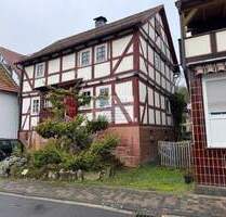 Kleines vermietetes denkmalgeschütztes Fachwerkhaus - Bad Zwesten Oberurff-Schiffelborn