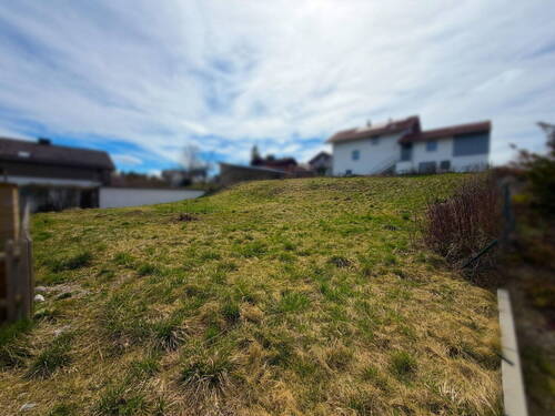 Grundstück mit Hanglage - Reihenmittelhaus mit 150,00 m&sup2; in Raisting zum Kaufen
