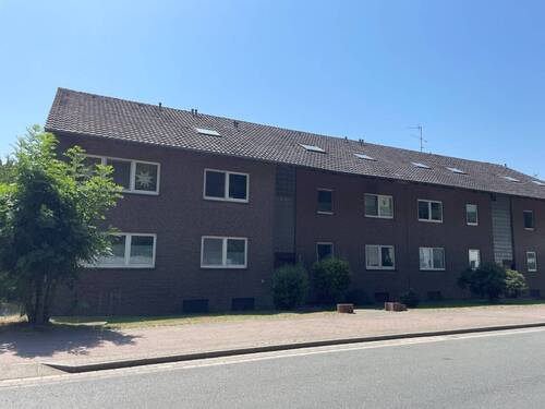 Straßenansicht2.jpg - 50 qm Wohnung, 2 Zimmer, Küche, Bad, Erdgeschoss