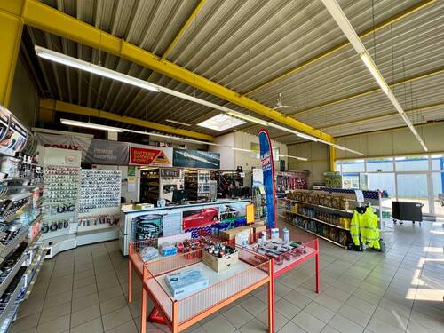 Kassenbereich - Halle in Lübbecke zum Kaufen