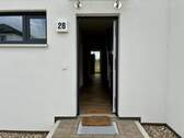 Hauseingang - Doppelhaushälfte mit 163,10 m&sup2; in Beelitz zum Kaufen