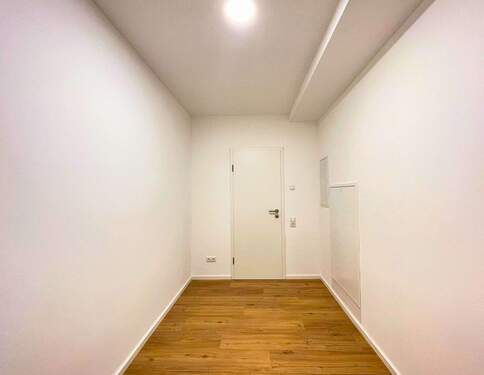 Leseecke/Ankleide mit Hintereingang - 