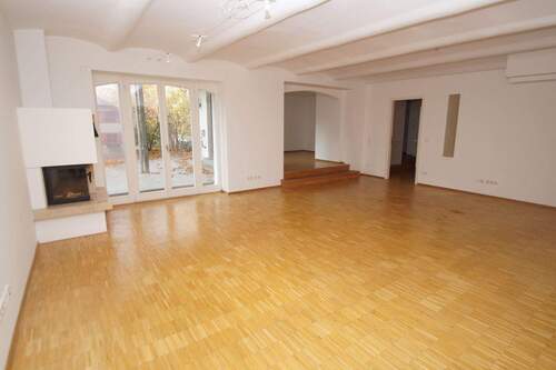 Wohnzimmer - Etagenwohnung mit 212,00 m&sup2; in Leipzig zur Miete