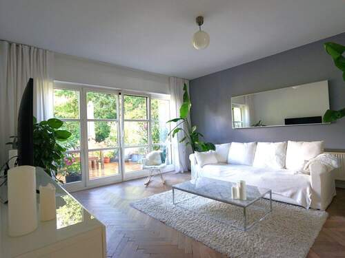 Wohnzimmer im Erdgeschoss - 