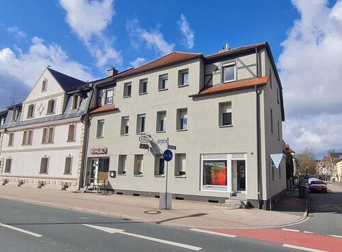 Objektansicht - Gepflegtes Mehrfamilienhaus mit 2 Gewerbeeinheiten und 2 großen Wohnungen - kurzfristig BEZUGSFREI