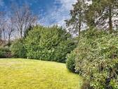 Herrlich großer Garten - 