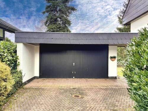 Große Garage - 