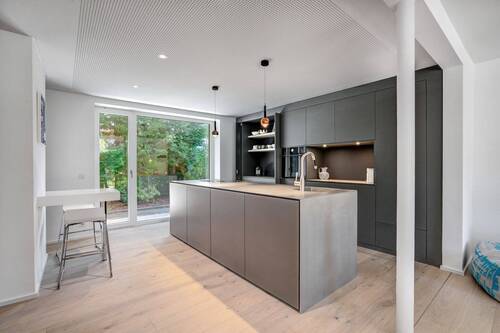 Maßgefertigte Küche. - 5 Zimmer Mehrfamilienhaus, Wohnhaus in München