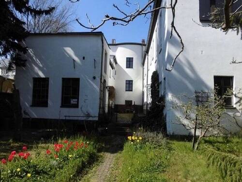Hausansicht - Charmantes Anwesen mit mediterranem Flair in zentraler Lage von Großenhain