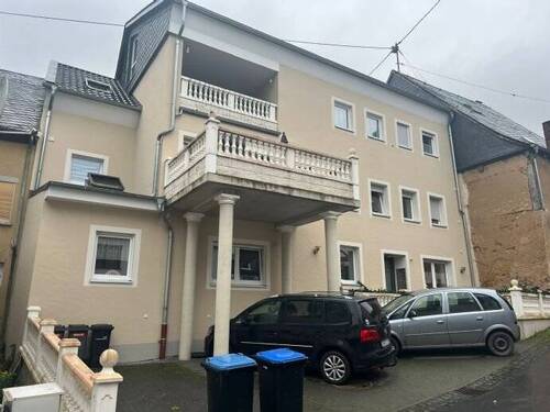 Außenansicht - Mehrfamilienhaus sucht neuen Eigentümer
