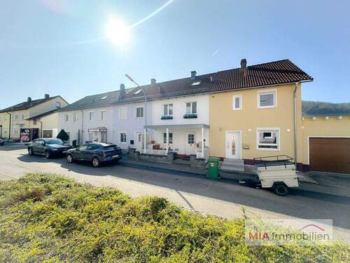 Ansicht Haus - 4 Zimmer Reihenmittelhaus zum Kaufen in Künzelsau