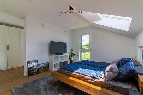 Schlafzimmer mit Ankleide - 