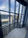 Treppenhaus mit Glasfront - 