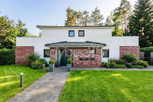 Hausansicht - 3 Zimmer Etagenwohnung zum Kaufen in Adendorf