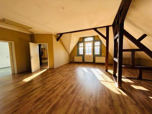 Wohnzimmer - 4 Zimmer Etagenwohnung zur Miete in Rudolstadt