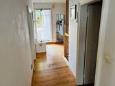 Flur mit Zugang zum Garten - 